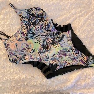 One piece patterned swimsuit